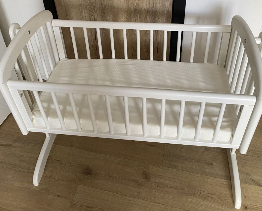 Troll Nursery Houten Schommelwieg Lux – Incl. ABZ Matras!, Kinderen en Baby's, Babywiegjes en Ledikanten, Ophalen, Zo goed als nieuw