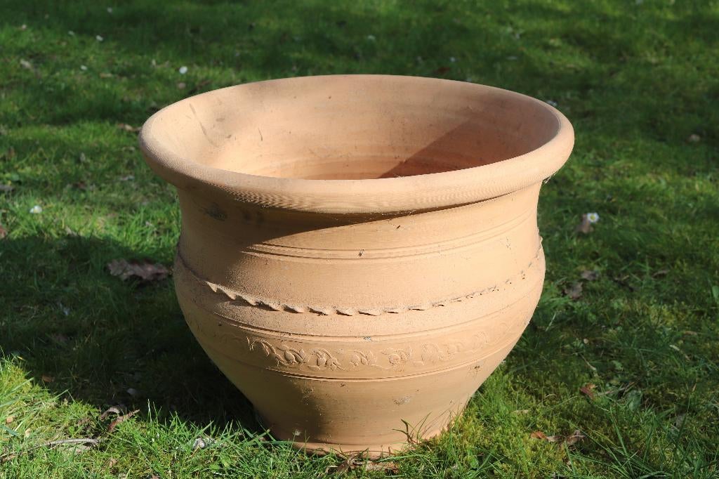Grote terracotta pot, Tuin en Terras, Ophalen, Zo goed als nieuw