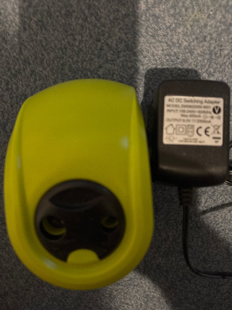 Gloednieuwe dubbele puntenslijper op batterijen + netadapter, Ophalen of Verzenden, Nieuw