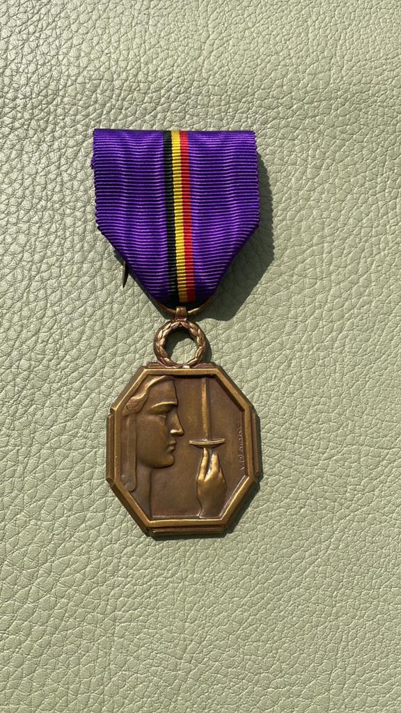 Médaille 40-45 Patria Grata, Collections, Enlèvement ou Envoi