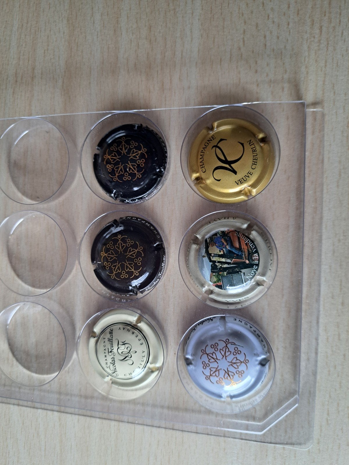 Champagnecapsules, Verzenden