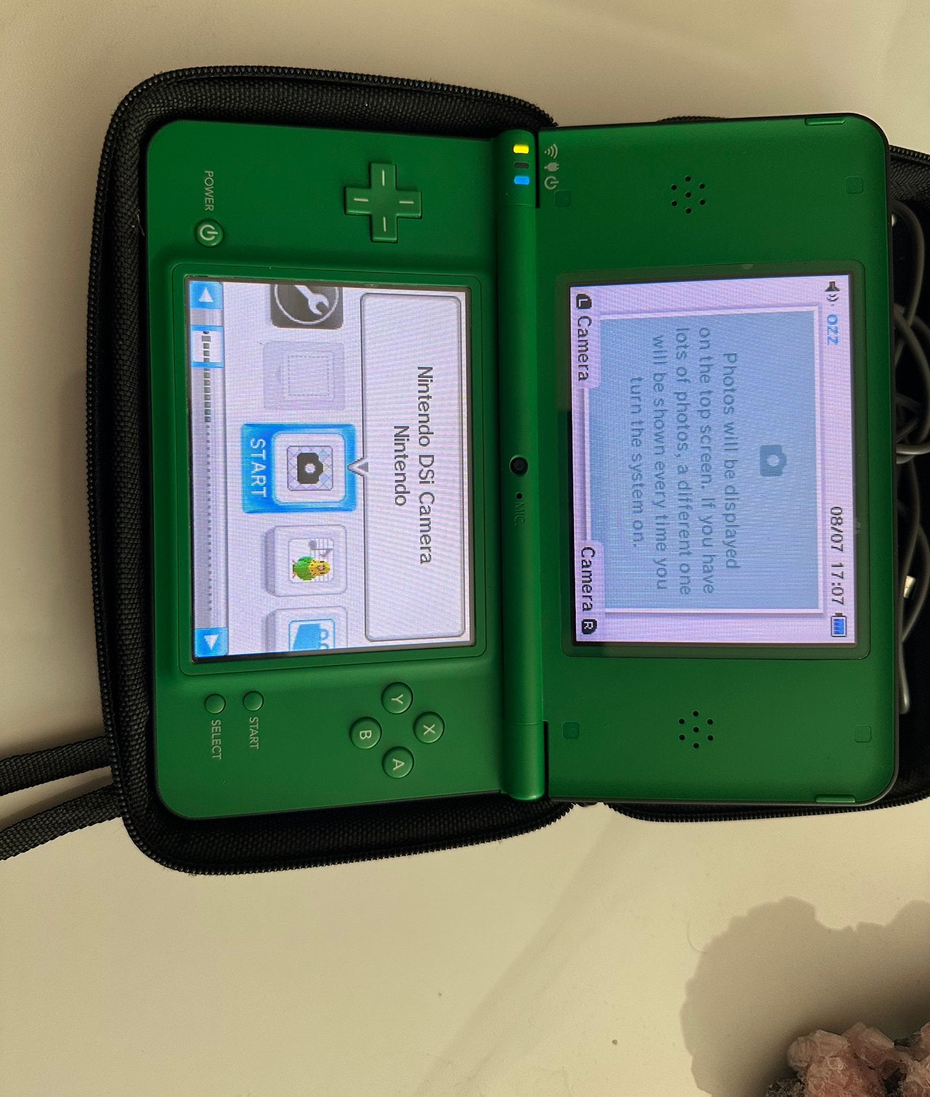 Nintendo DSi XL Groen + 9 Games + Lader + Opbergtas, Games en Spelcomputers, Dsi XL, Ophalen of Verzenden, Zo goed als nieuw, Groen