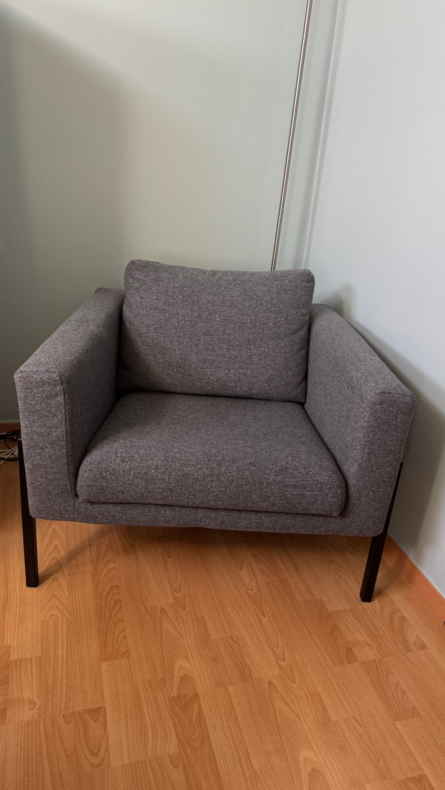 Donkergrijze ikea zetel, Huis en Inrichting, Ophalen, Zo goed als nieuw