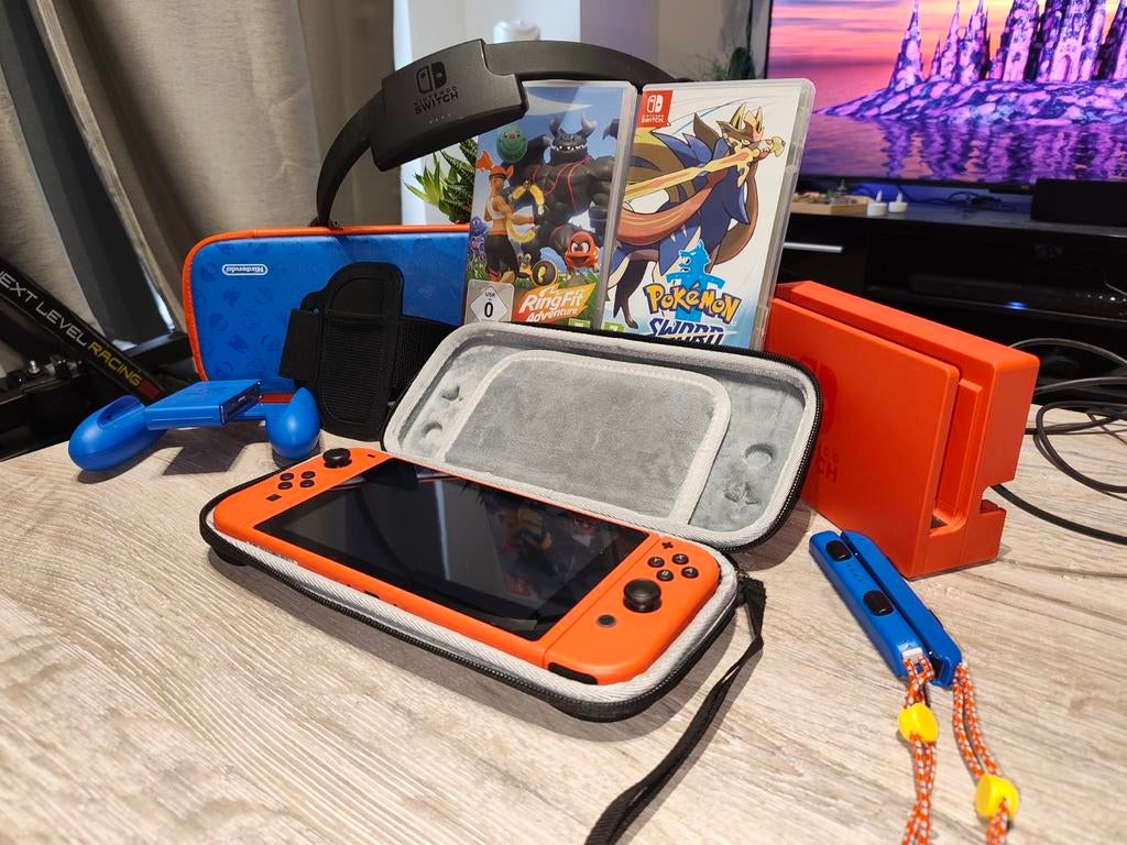 Switch console mario editie(V2) met Pokémon & Ring Fit game, Switch 2019 Upgrade, Comme neuf, Enlèvement, Avec jeux