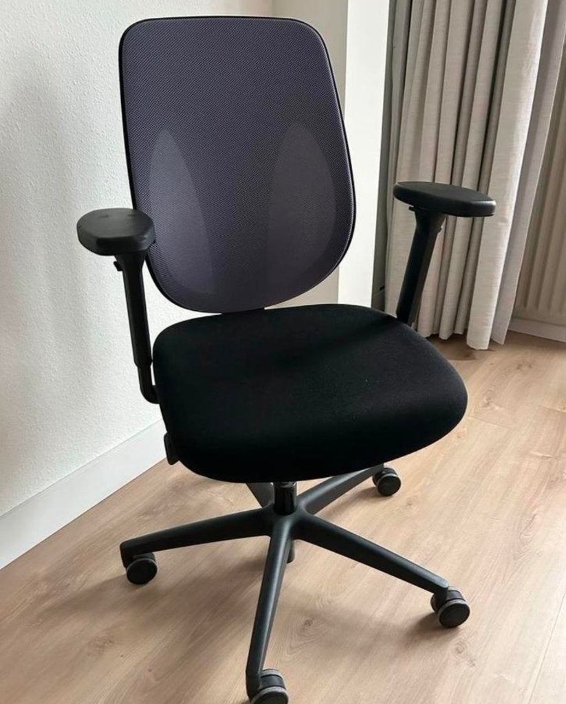 Chaise de bureau ergonomique Giroflex 353 noire, Comme neuf, Enlèvement, Ergonomique, Chaise de bureau