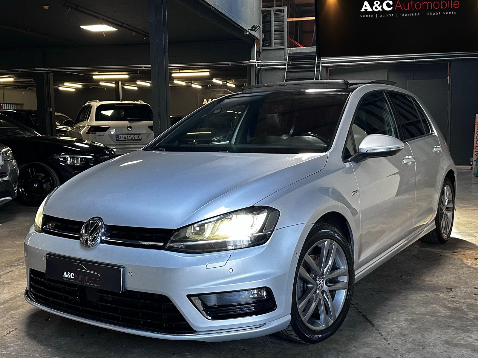 Vw Golf 2.0TDI 150CH R-Line - Toit Panoramique - xenon, Autos, Cuir, Argent ou Gris, Achat, Entreprise