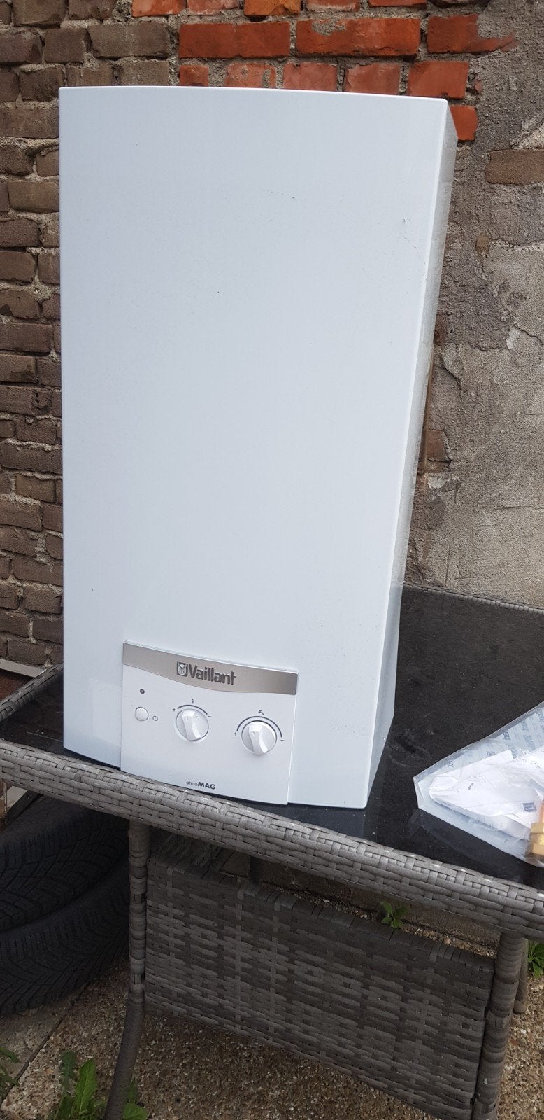 Nouveau geyser Vaillant AtomMag MAG 11-0/1 XI P, Bricolage & Construction, Chauffe-eau & Boilers, Enlèvement, Chauffe-eau