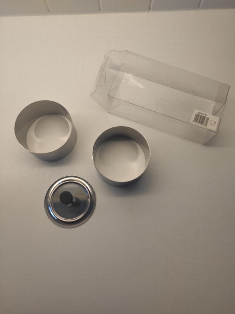 Serveerringen, rond, 2 stuks, nieuw, 8,5 cm, Huis en Inrichting, Ophalen, Nieuw, Inox of Chroom, Overige merken