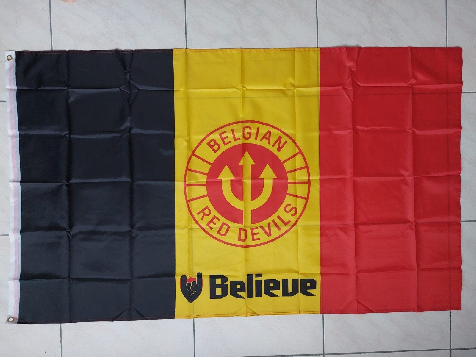 Drapeau belge : Believe, Enlèvement ou Envoi