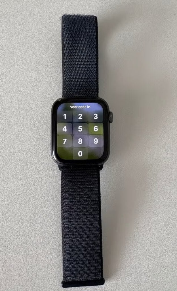 Apple watch SE, Zwart, Ophalen of Verzenden, Zo goed als nieuw, Waterdicht