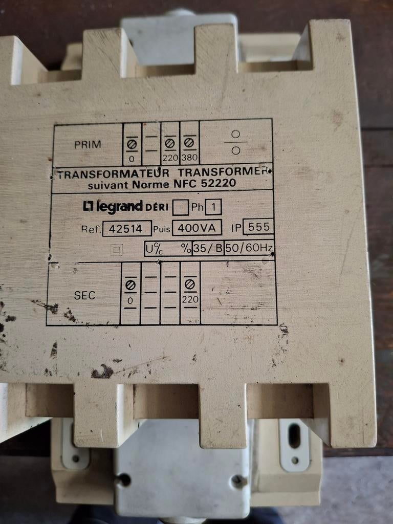 Scheidingstransfo 220v/380 mono, Ophalen