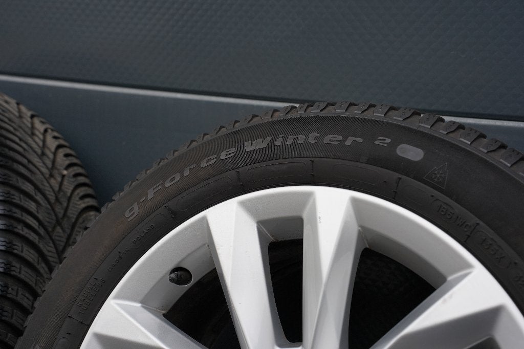 Kit hiver 16' original pour AUDI A3 (et autres), Autos : Pièces & Accessoires, Pneus hiver, 16 pouces, Véhicule de tourisme, 205 mm