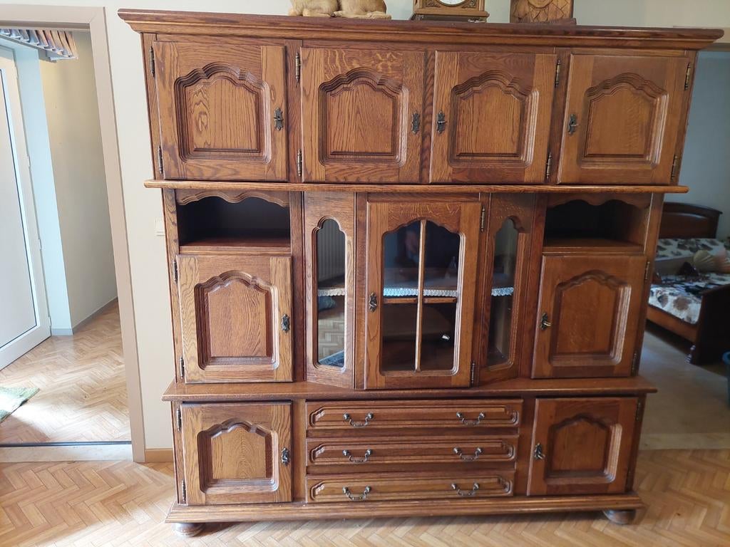 Zware eiken kast, Ophalen, Gebruikt, Eikenhout, Met deur(en)