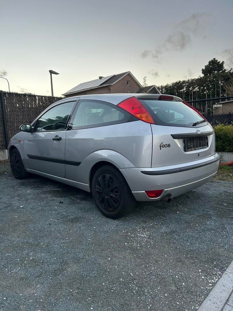 FORD FOCUS (2004), Autos, Focus, Argent ou Gris, Achat, Boîte manuelle