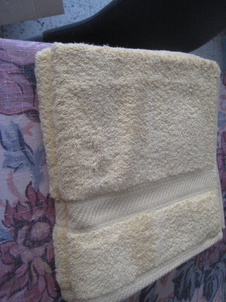 SERVIETTES DE BAIN 100 X 50, Neuf, Autres marques, Jaune, Enlèvement