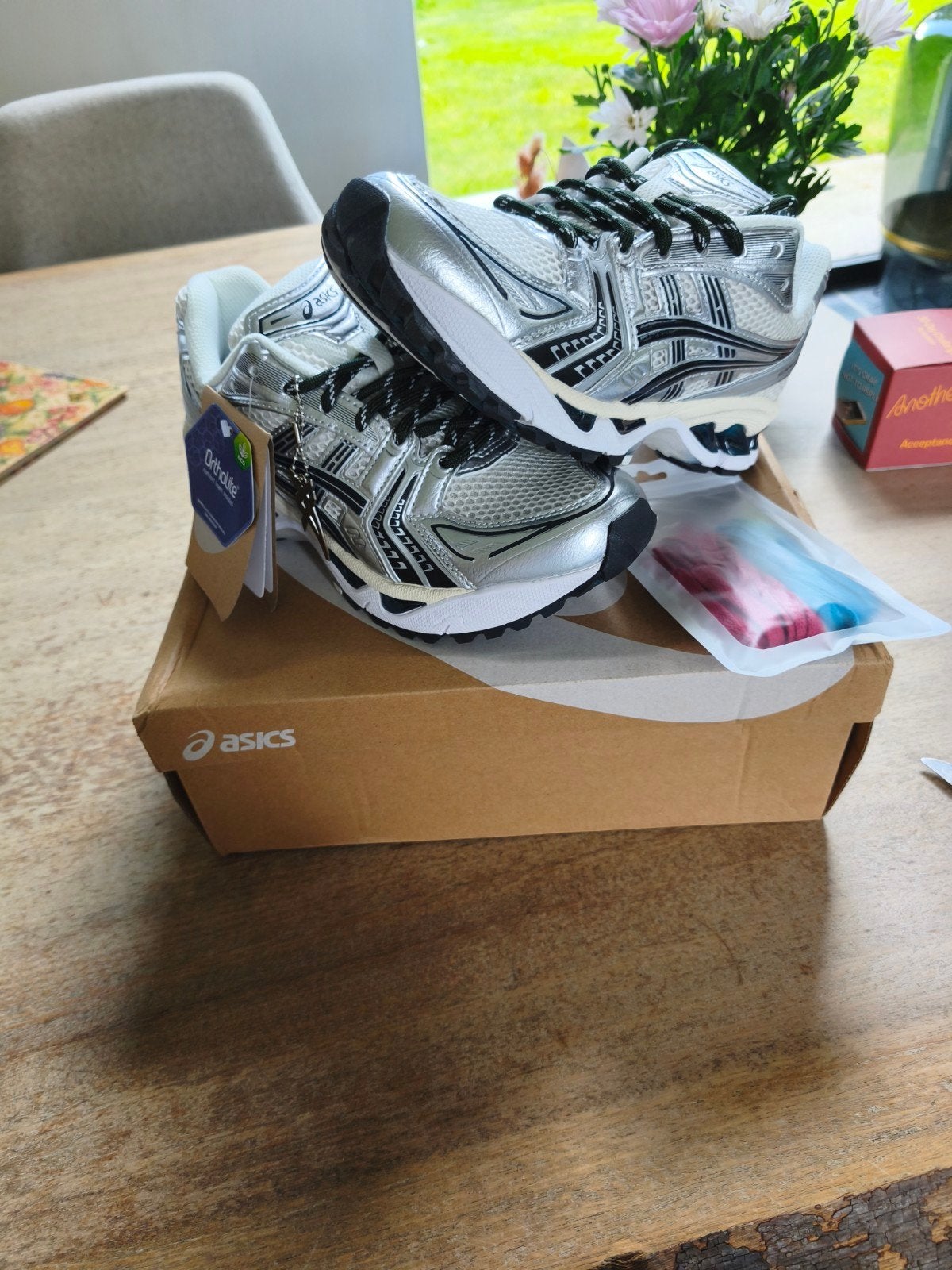 asics Gel-Kayano 14, Enlèvement ou Envoi
