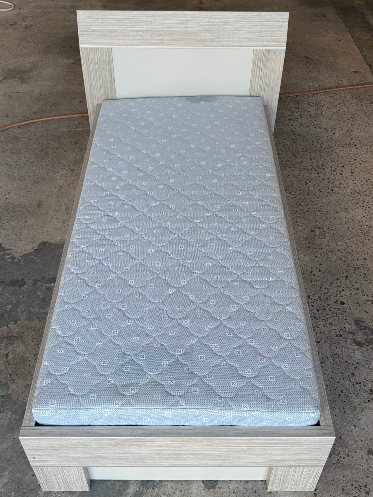 1 eenpersoonsbed met onderschuifbed + 2 matrassen 90x200, Kinderen en Baby's, Ophalen, 85 tot 100 cm, Gebruikt, Hoogslaper of Stapelbed