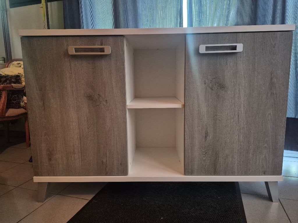 Kinderkamer kast 50€, Kinderen en Baby's, Ophalen, Kast, Voetruimte, Minder dan 50 cm