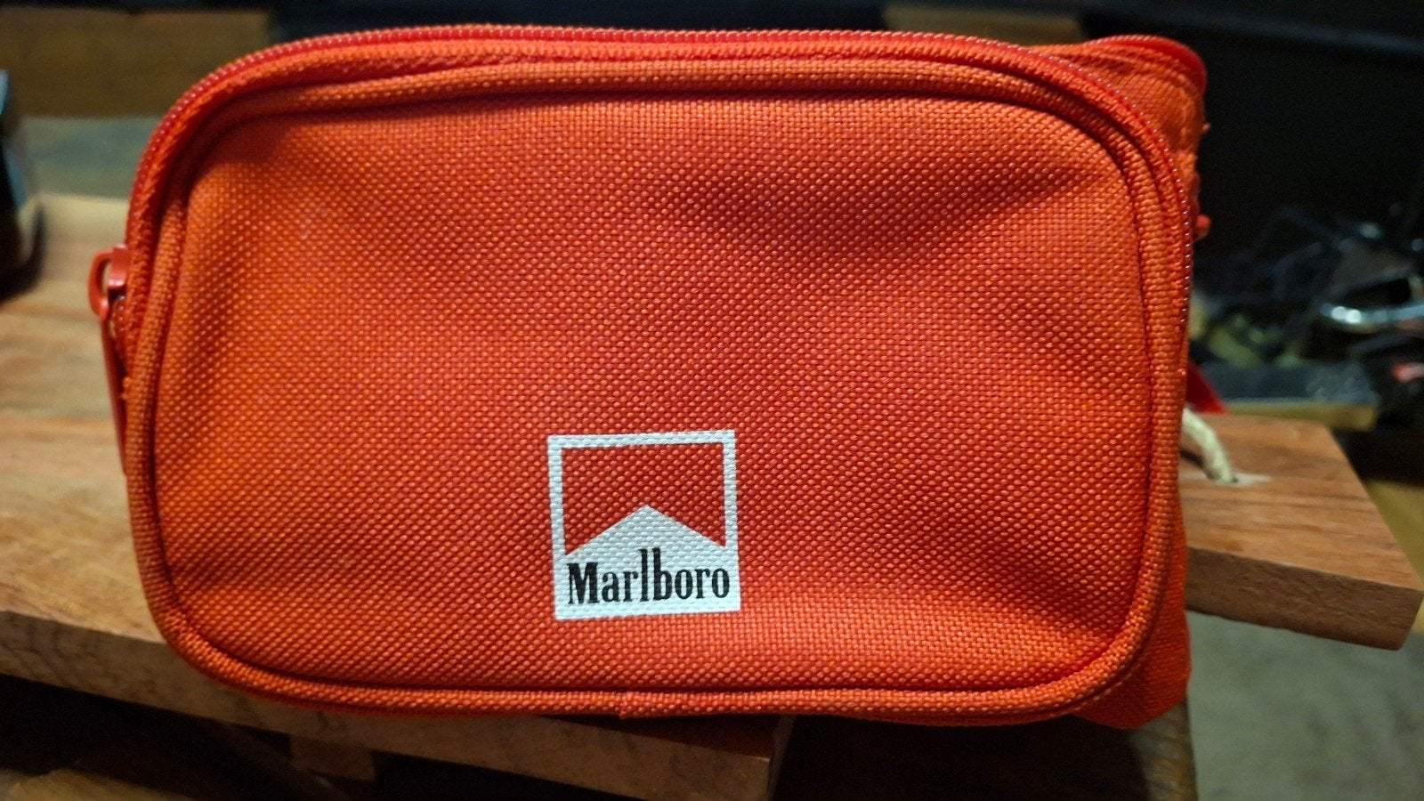 vintage marlboro heuptas, Verzamelen, Ophalen of Verzenden, Nieuw, Gebruiksvoorwerp