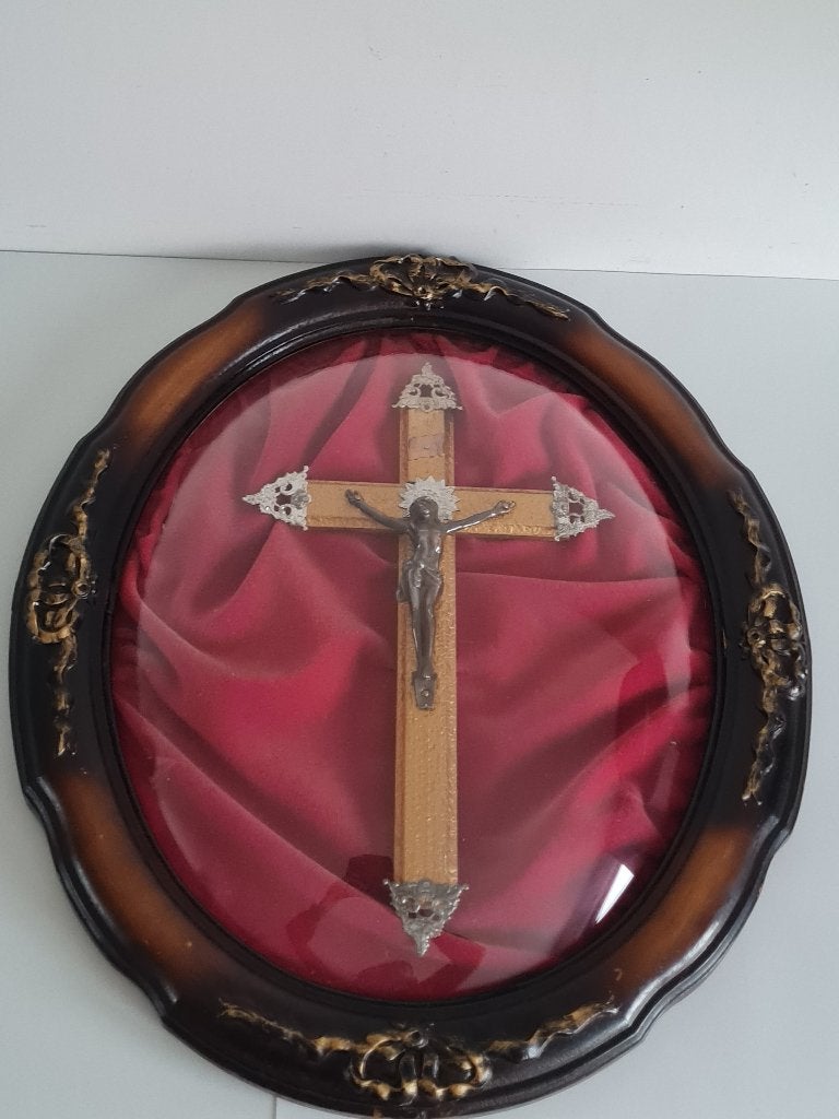 Antieke kader met kruisbeeld onder glas, Ophalen of Verzenden