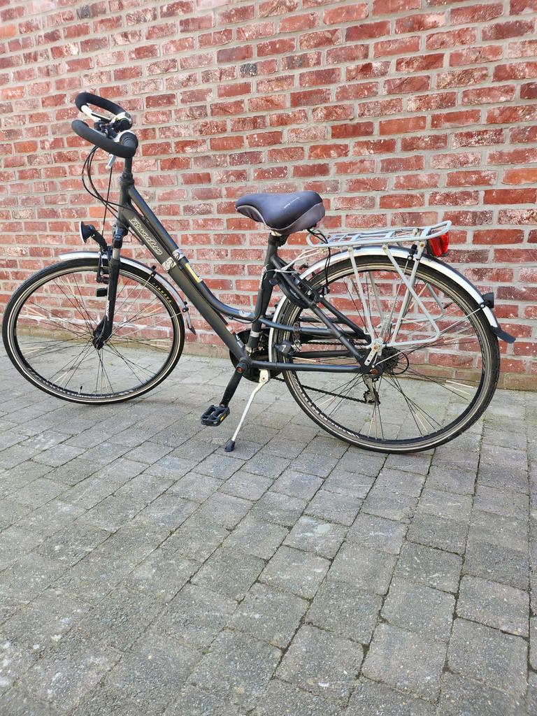Damesfiets Exodus, Fietsen en Brommers, Ophalen, Zo goed als nieuw