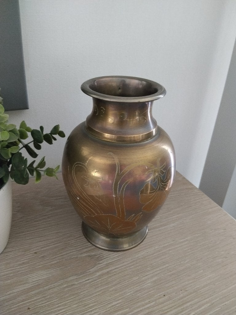 vintage zware goud/zilverkleurige metalen vaas, Maison & Meubles, Accessoires pour la Maison | Vases, Enlèvement ou Envoi, Comme neuf