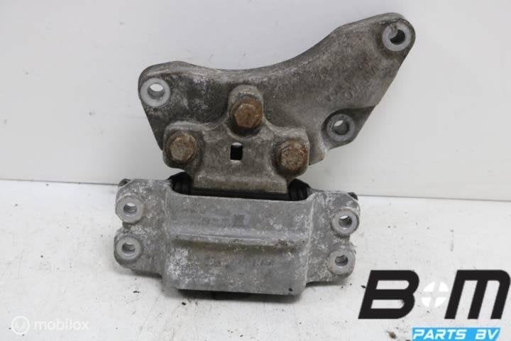 Versnellingsbaksteun met console VW Tiguan 5N 3C0199555AA, Utilisé
