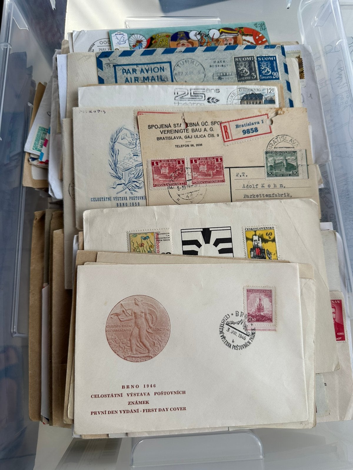 Postzegels op brieven, Ophalen