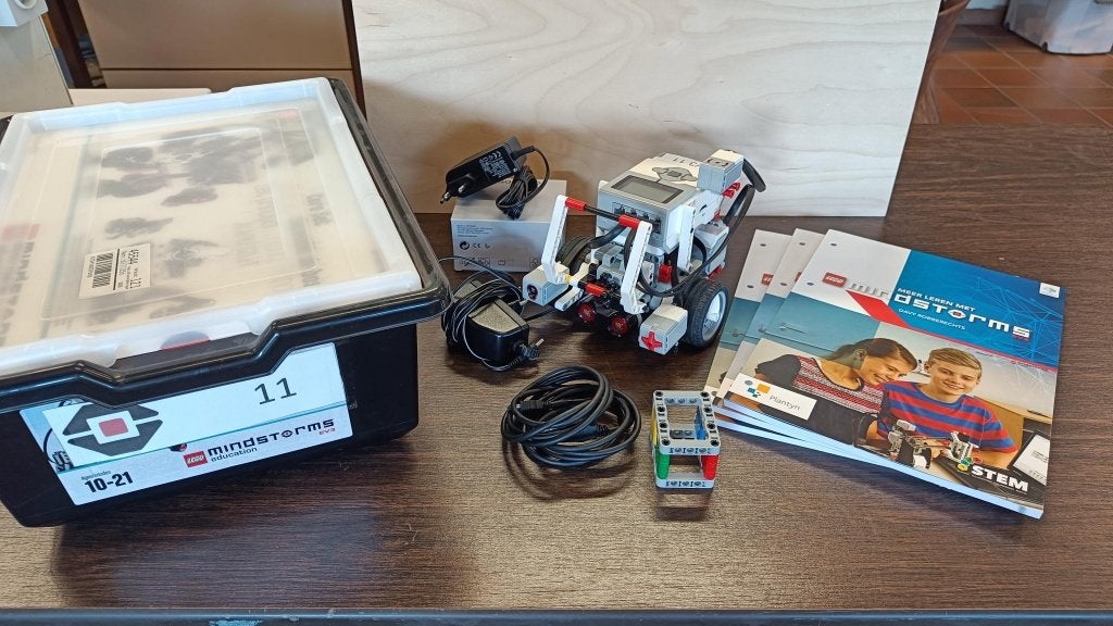 LEGO EV3 Robot Set met sensoren en accessoires, Verzenden, Gebruikt, Overige typen, MacOS
