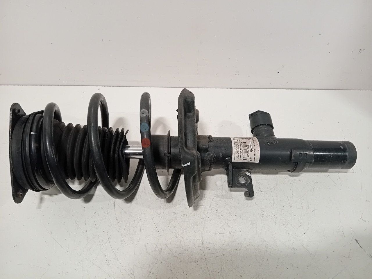 Veerpoot links voor Renault Talisman, Auto-onderdelen, Onderdelen@venauto.nl, Van der Ven Autorecycling B.V., Gebruikt, Ettenseweg 76, 4706 PB Roosendaal, The Netherlands