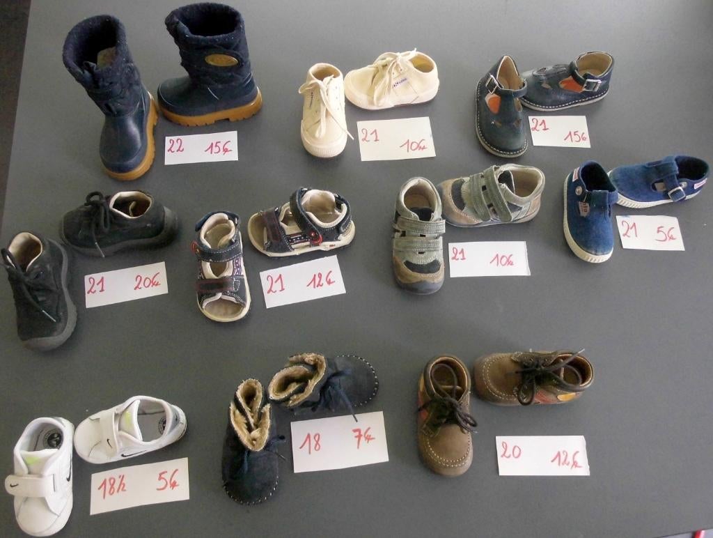 Diverse kinderschoenen Maat: 18 tot 25, Ophalen, Zo goed als nieuw, Jongen of Meisje, Schoenen