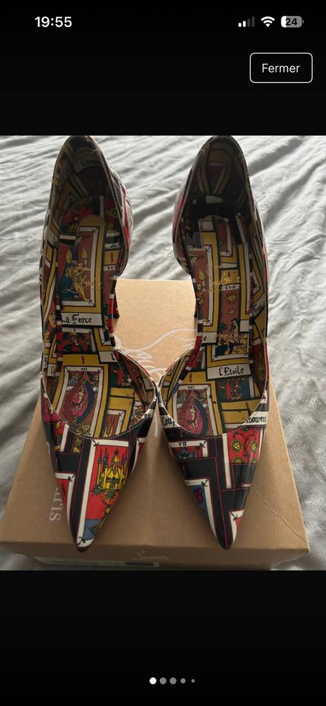Louboutin 41 Tarot Edition-pompen, Kleding | Dames, Schoenen, Ophalen of Verzenden, Gedragen, Overige kleuren, Pumps