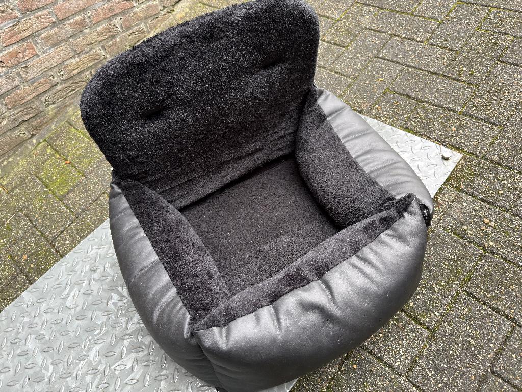 Lit pour chien et voiture, Enlèvement ou Envoi, Utilisé, Peluche