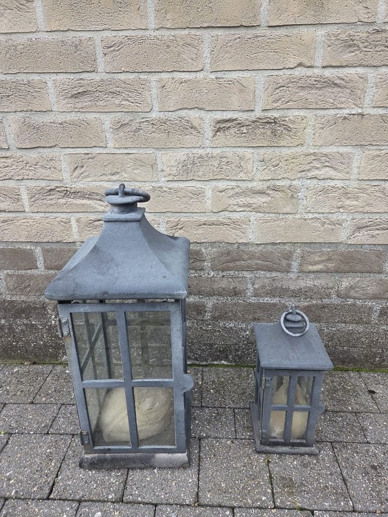 Zinken lantaarns/windlichten set (60 cm en 35 cm), Tuin en Terras, Ophalen, Gebruikt, Zink, Vloerlamp