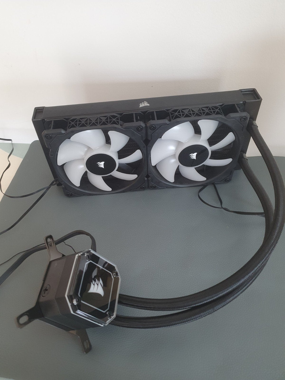 corsair h100i koeler, Computers en Software, Computerkoelers, Ophalen of Verzenden, Zo goed als nieuw, Waterkoeling