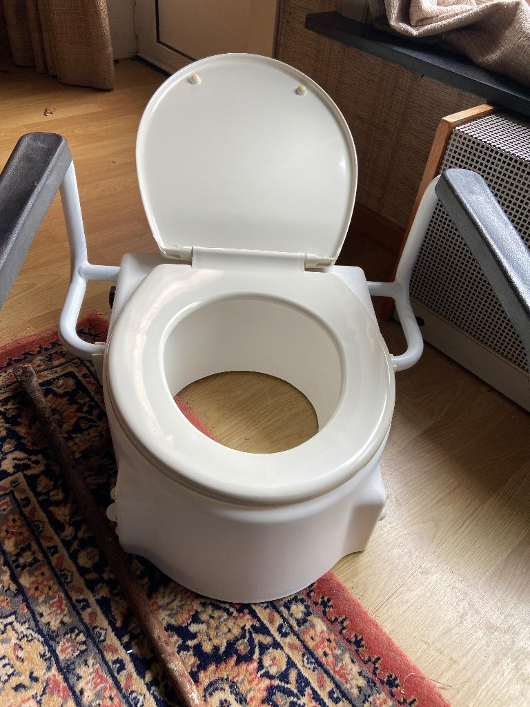 Toiletverhoger, Diversen, Verpleegmiddelen, Ophalen, Zo goed als nieuw