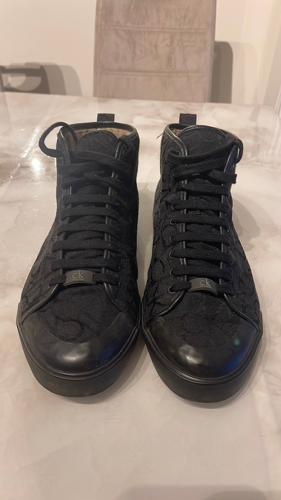 Basket calvin klein, Vêtements | Femmes, Chaussures, Enlèvement, Porté