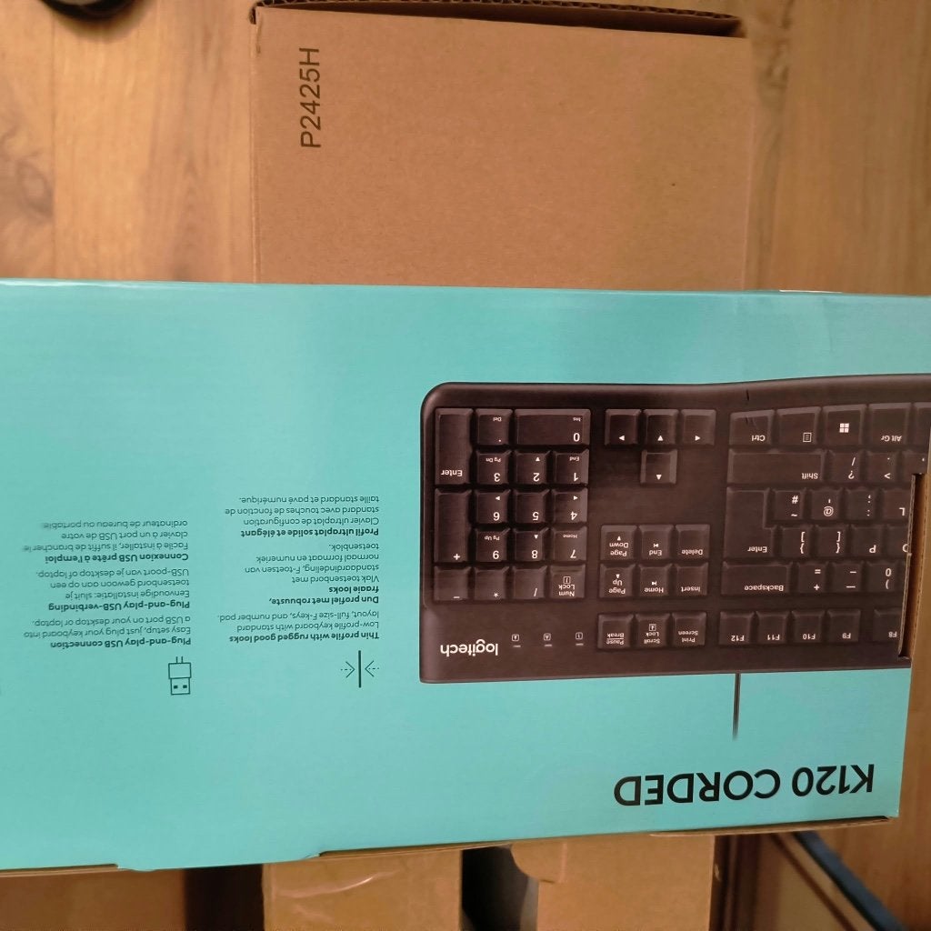 Toetsenbord logitech, Computers en Software, Ophalen, Logitech, Bedraad, Nieuw