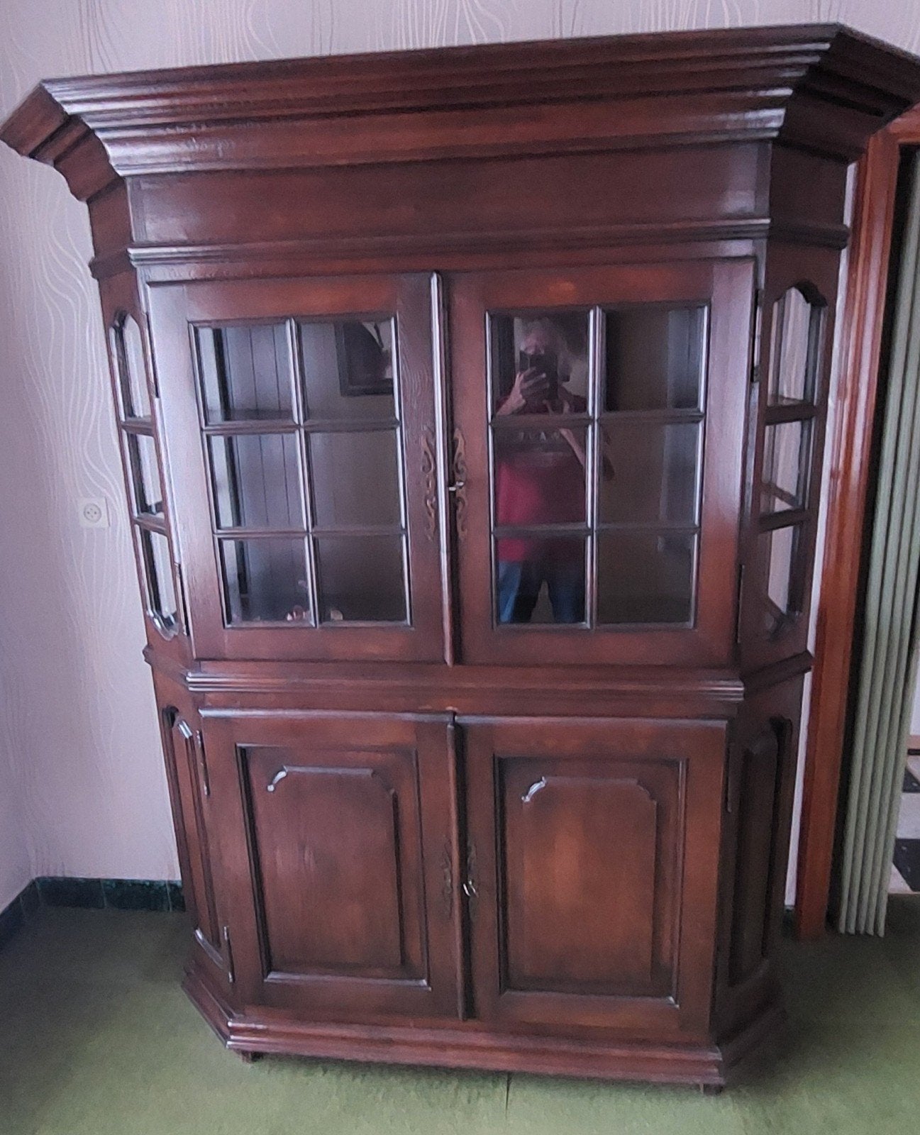 Ensemble buffet et vitrine en bois ancien, Enlèvement, Utilisé