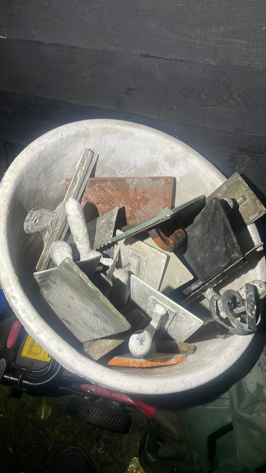 Stukadoorgereedschap, Ophalen, Gebruikt