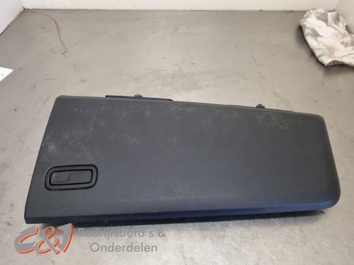 Dashboard klep van een Nissan Interstar, Gebruikt, -, -, Ophalen of Verzenden