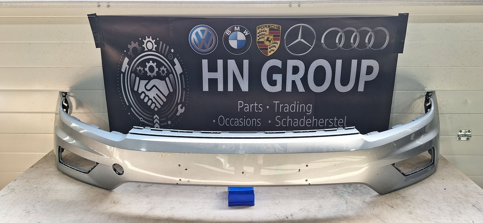Volkswagen Touran II voorbumper, Gebruikt, -, -, Ophalen of Verzenden
