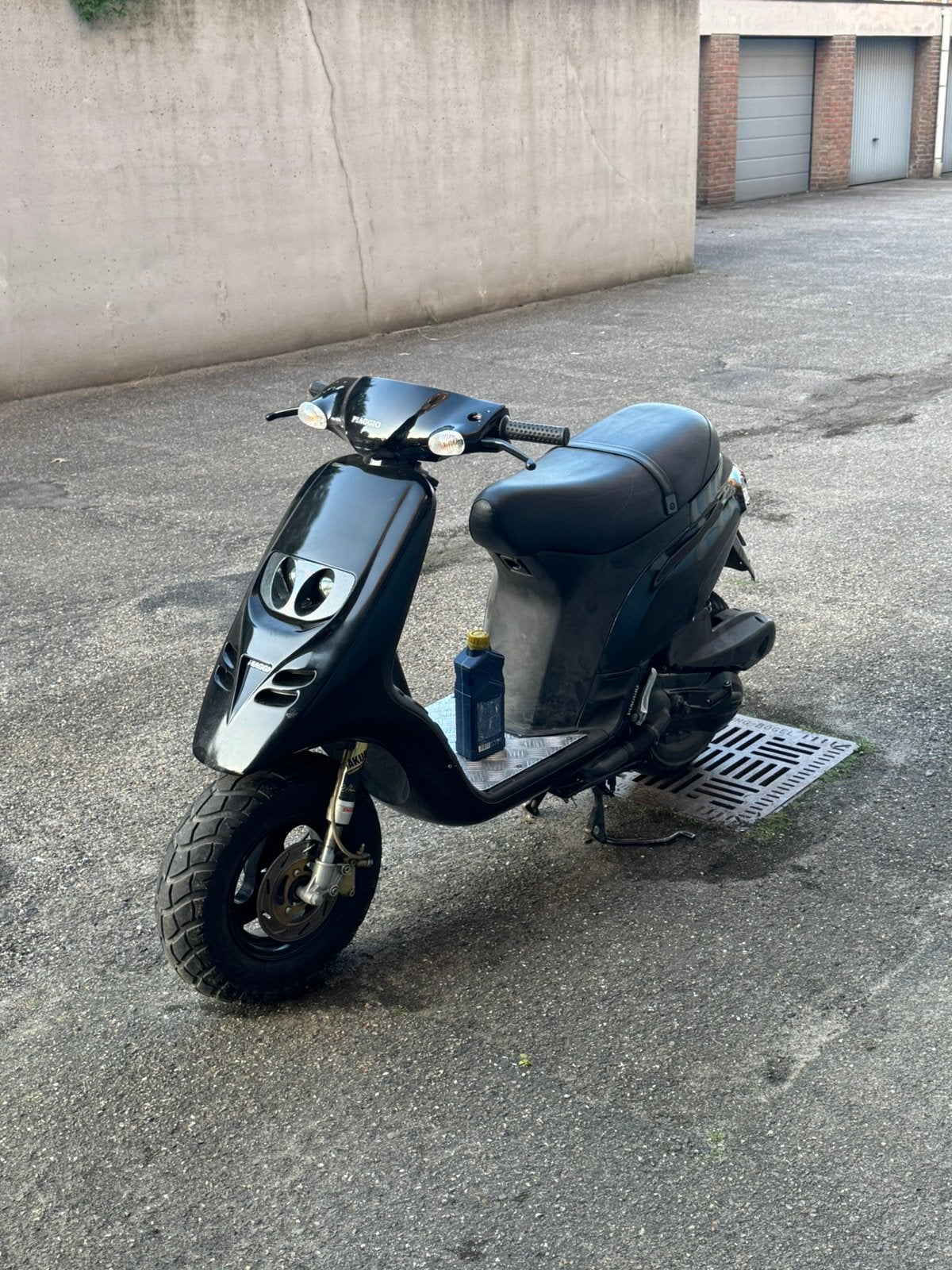 Typhoon 125 a1, Fietsen en Brommers, Scooters | Piaggio, Ophalen, Zo goed als nieuw