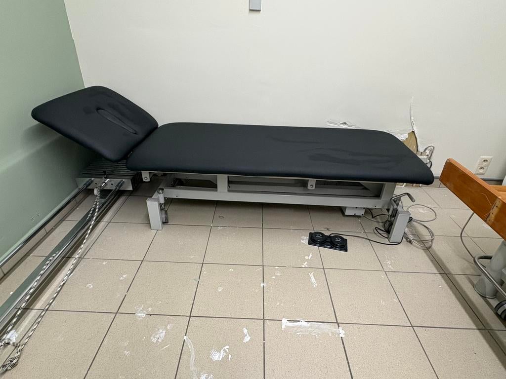 Behandeltafel, Sport en Fitness, Ophalen, Zo goed als nieuw
