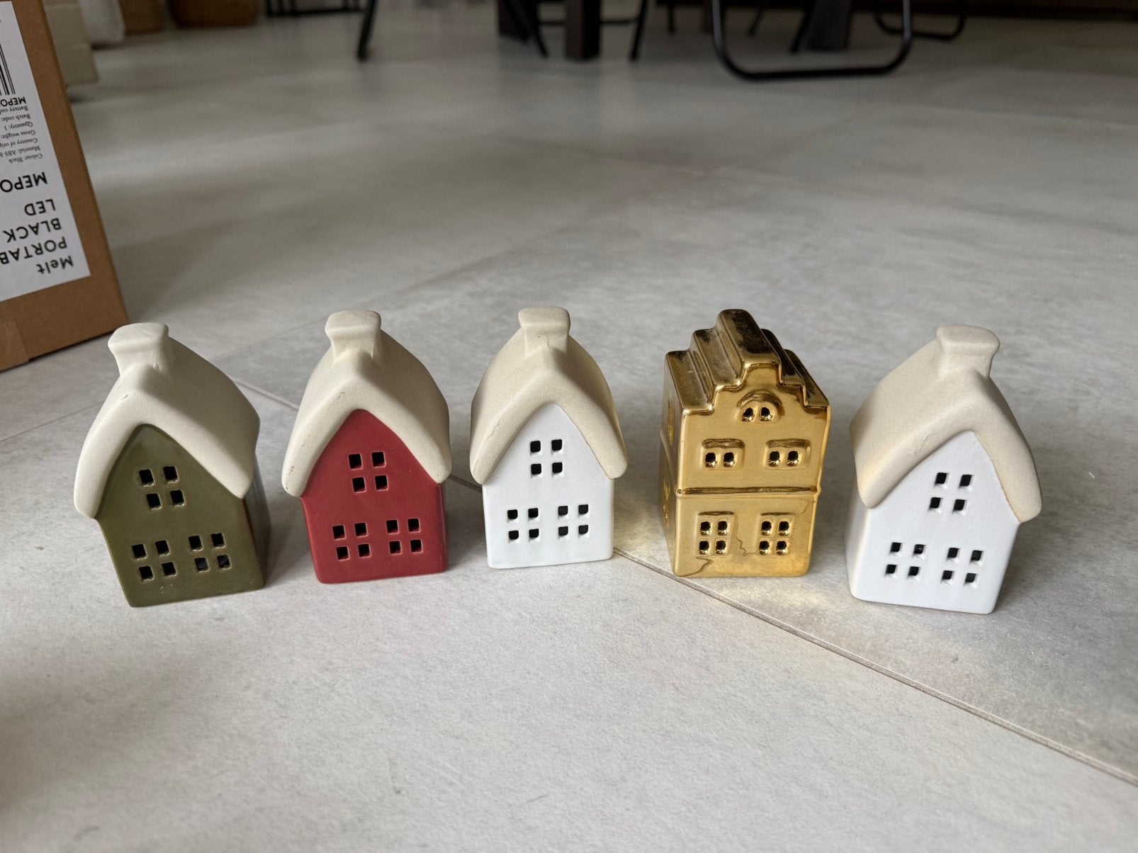 Kleurrijke huisjes, Ophalen, Zo goed als nieuw