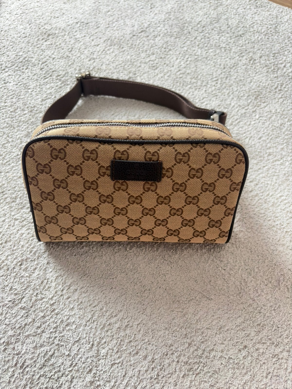 Gucci banane, Handtassen en Accessoires, Tassen | Schoudertassen, Beige, Nieuw, Leer, Ophalen