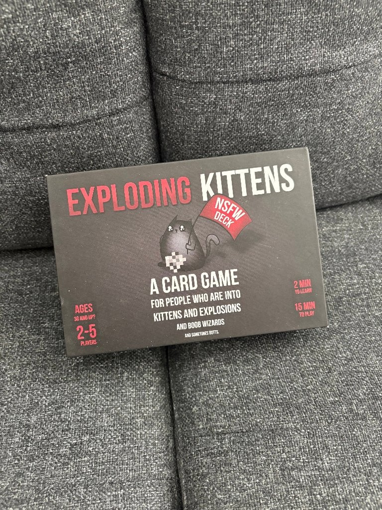 Exploding Kittens (NSFW), Ophalen of Verzenden, Zo goed als nieuw