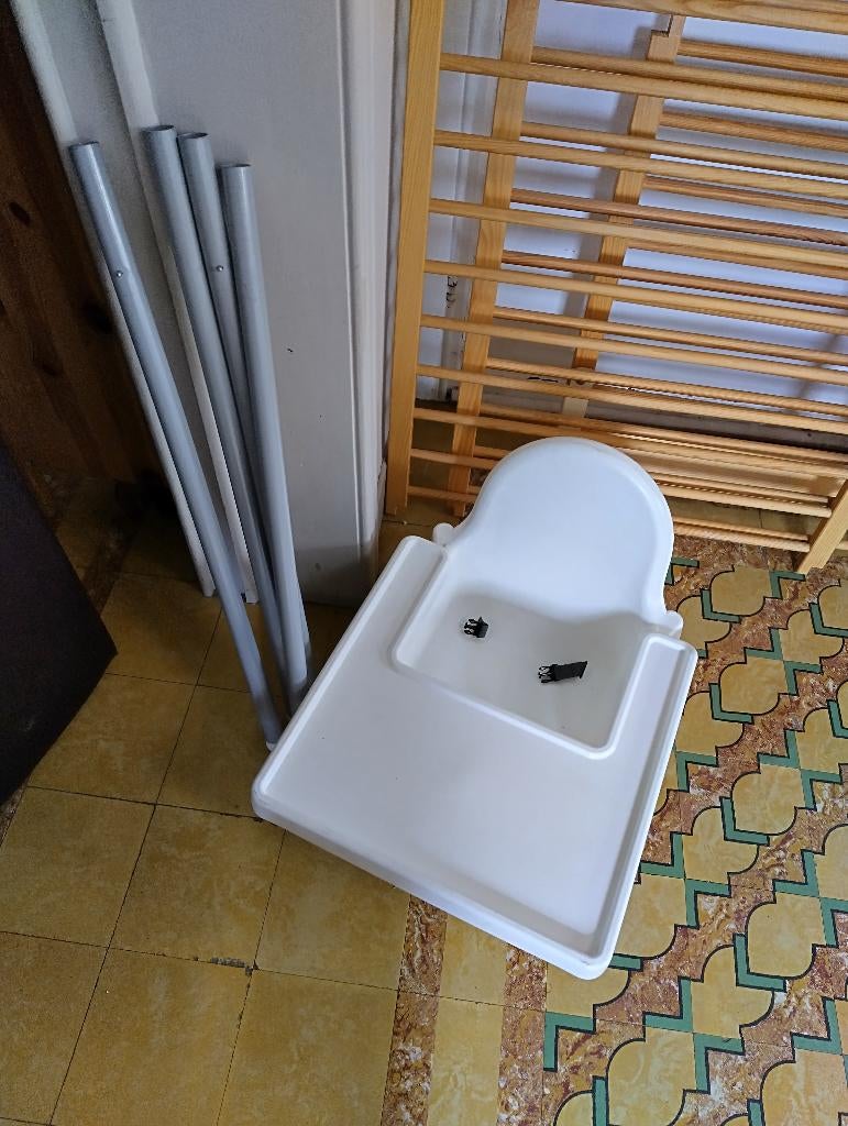 Eetstoel ikea, Ophalen, Zo goed als nieuw, Overige typen, Gordel(s)