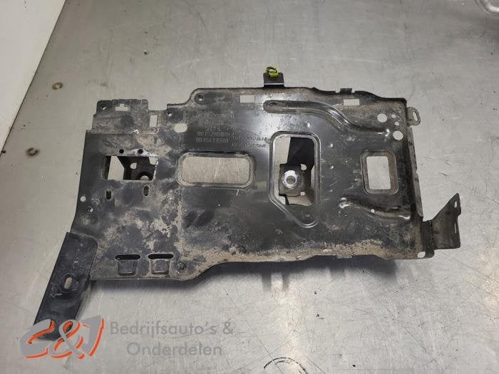 Batterie de réserve d'un Opel Vivaro, -, Opel, 3 mois de garantie, Utilisé