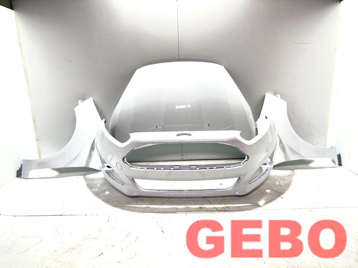 Ford Fiesta 2013/2017 voorkop motorkap bumper spatbord NIEUW, Neuf, -, Ford, -
